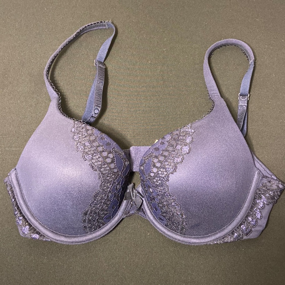 Victoria’s Secret Very Sexy Bra Soft Navy Blue Lace Detail 32C NEW